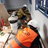 Custom image caption